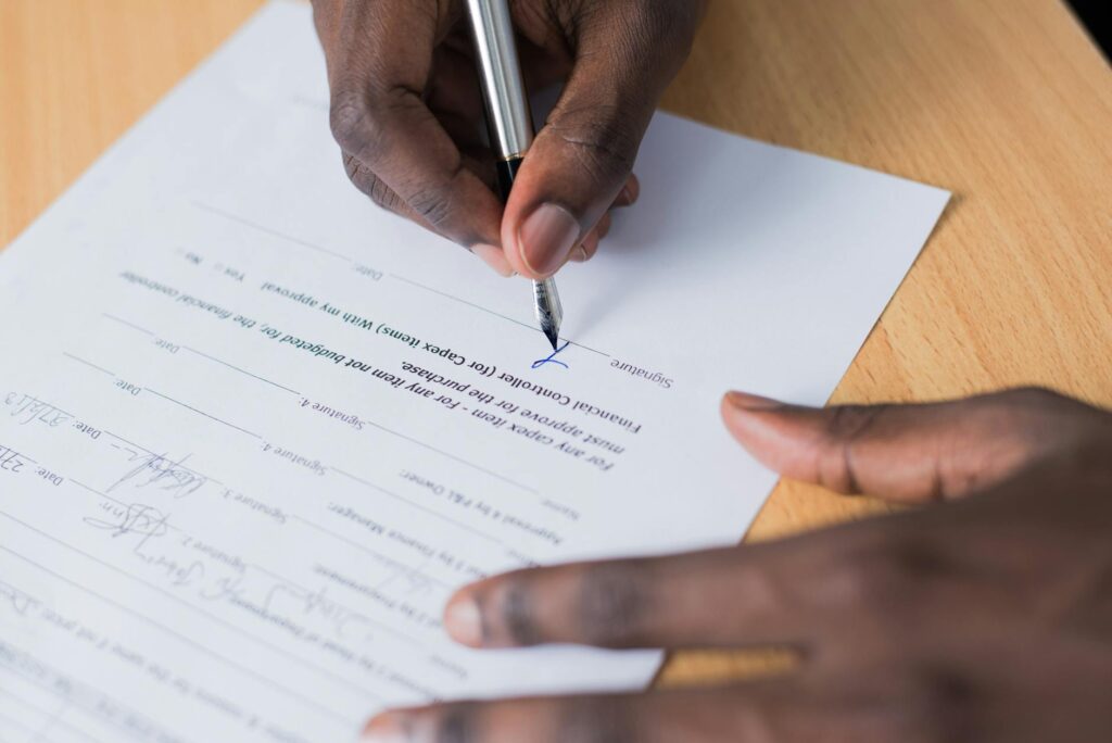 Revisão de Juros Abusivos: Como Proteger Seu Dinheiro